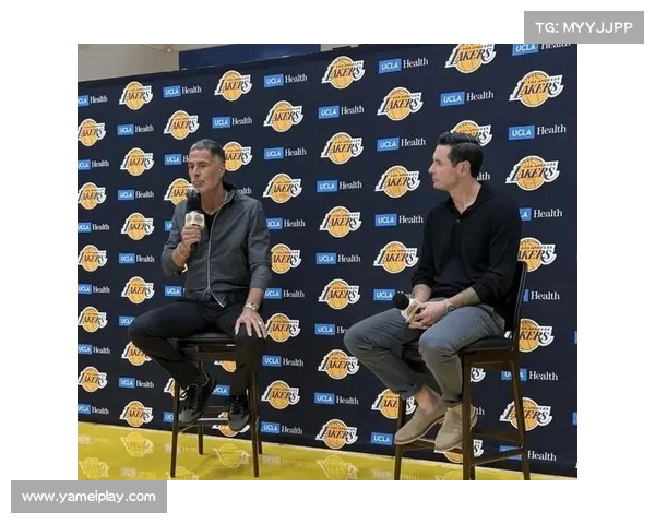 Woj报道:佩林卡高度评价雷迪克的球场智慧与沟通技巧,期望助力湖人提升团队凝聚力 Woj报道:佩林卡高度评价雷迪克的球场智慧与沟通技巧,期望助力湖人提升团队凝聚力